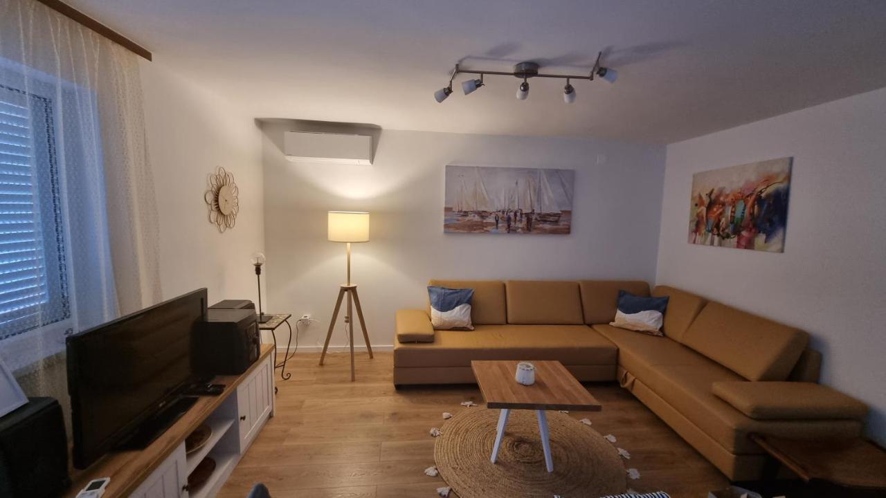 Apartman Z12 Apartment Kornic Exterior photo